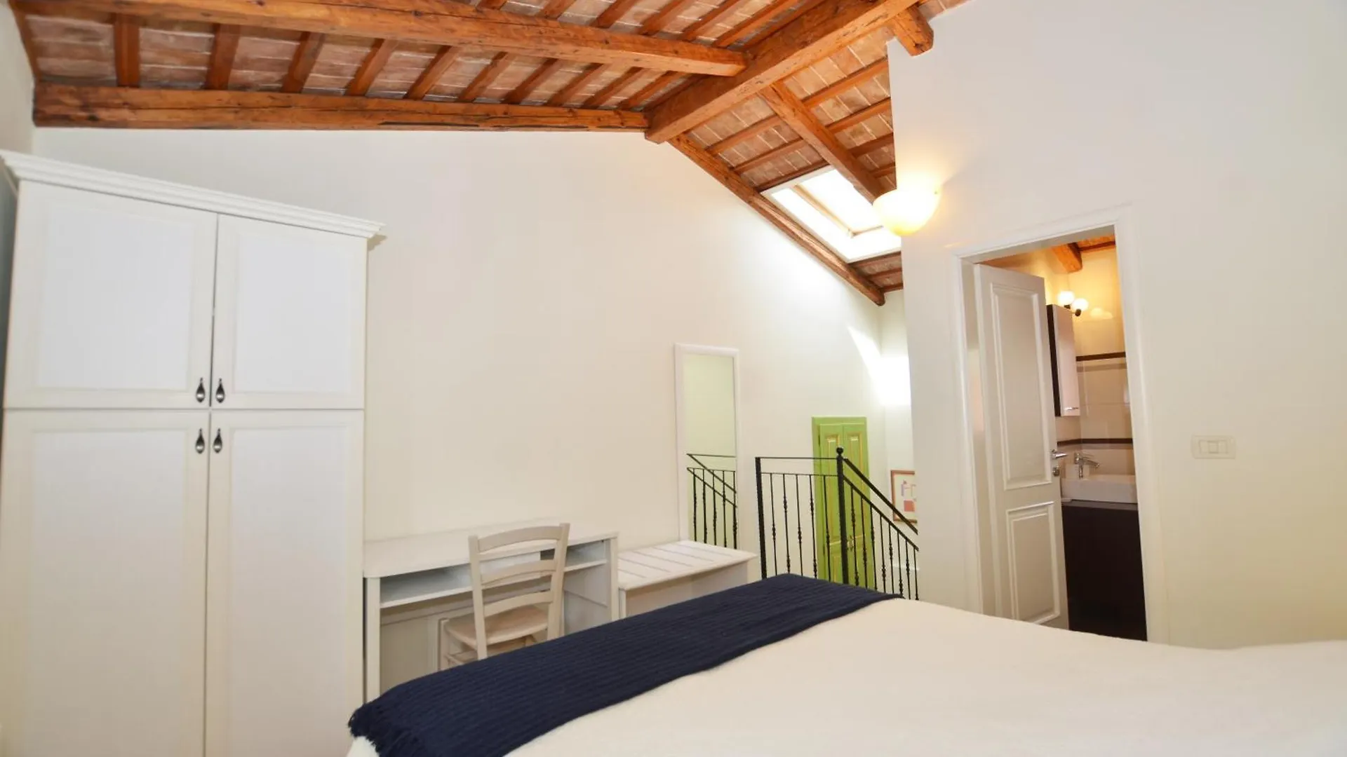 Casa Degli Artisti Gostinjska kuća